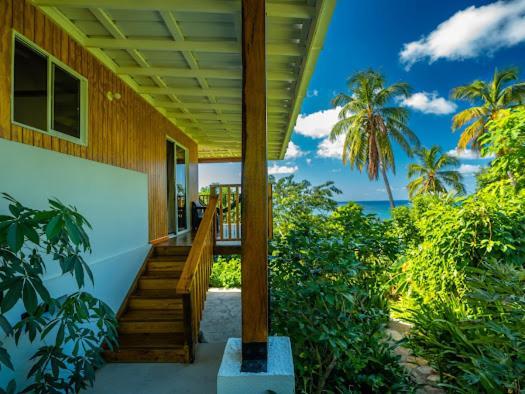 Frenchy'S Villa Aguadulce Rum bild
