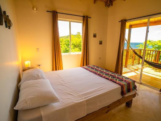 Frenchy'S Villa Aguadulce Rum bild